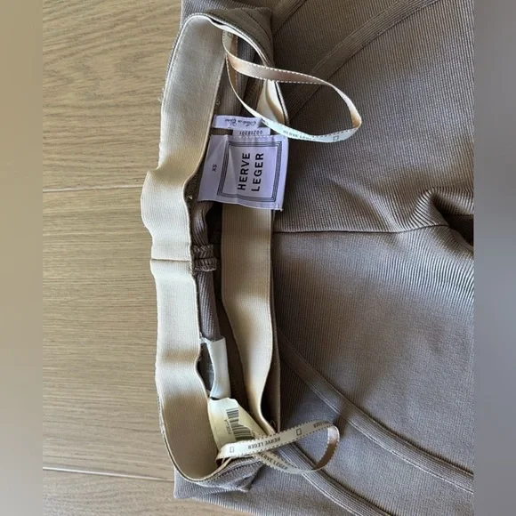 Herve Leger Fiorella Leggings - Picture 4 of 8